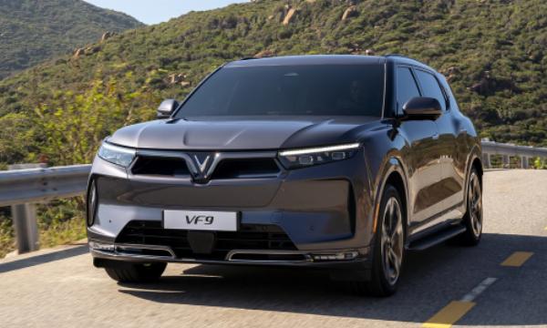 Giá xe Vinfast Vf9 Hà Nội tháng 12/2025.