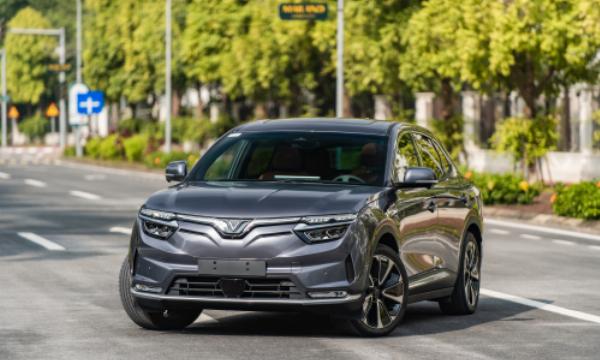 Giá xe Vinfast Vf8 Hà Nội tháng 12/2025.